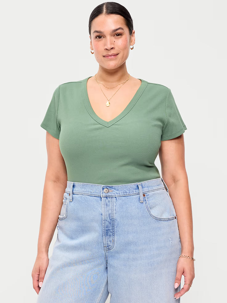 Snug V-Neck Crop T-Shirt
